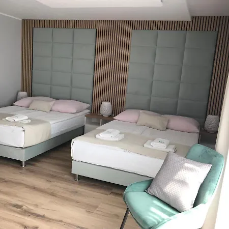 B&B Magda 우스트 노리 모르스키